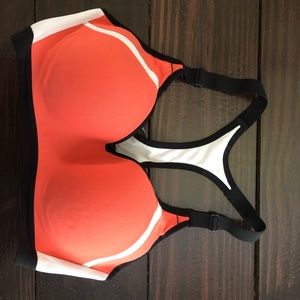 Victoria’s Secret Incredible Sports Bra